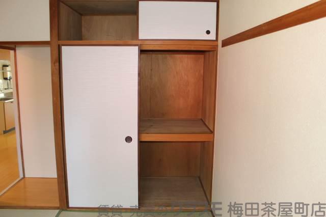 22/30 室内