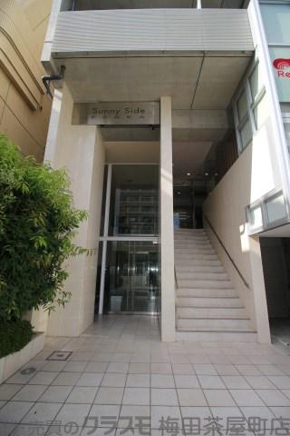 17/27 エントランス