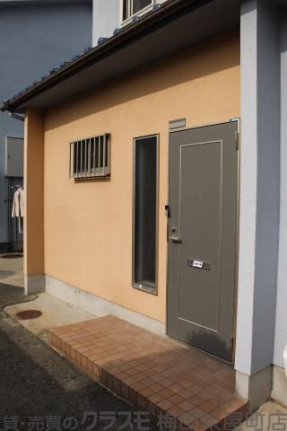 19/30 エントランス