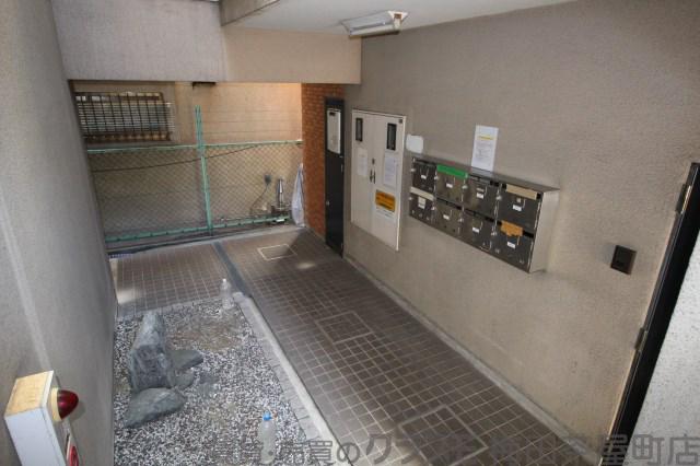 17/25 エントランス