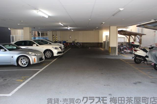 19/24 駐車場