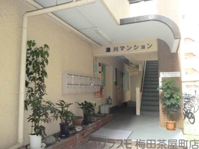 20/30 エントランス