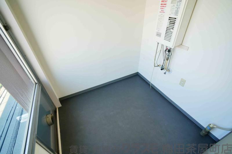 19/30 バルコニー