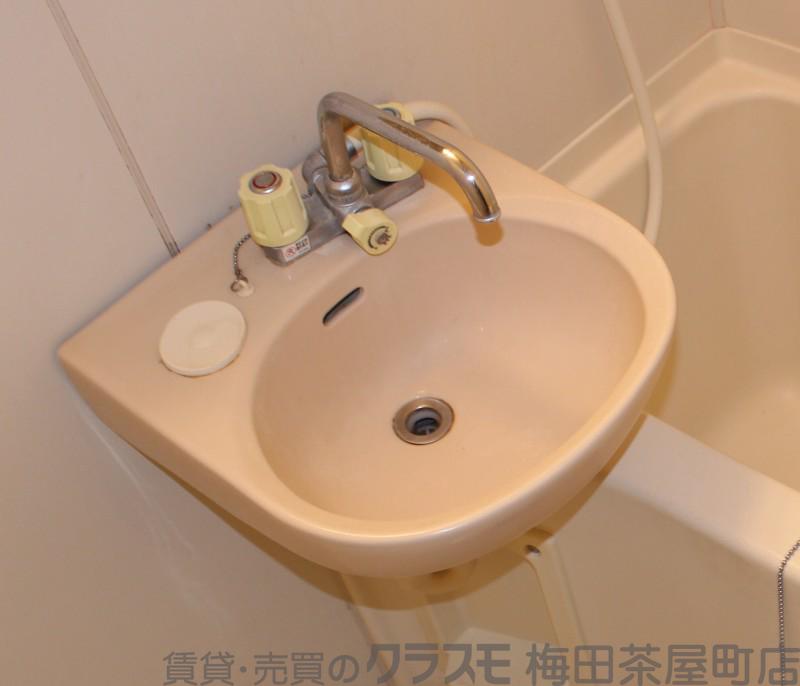 13/30 洗面