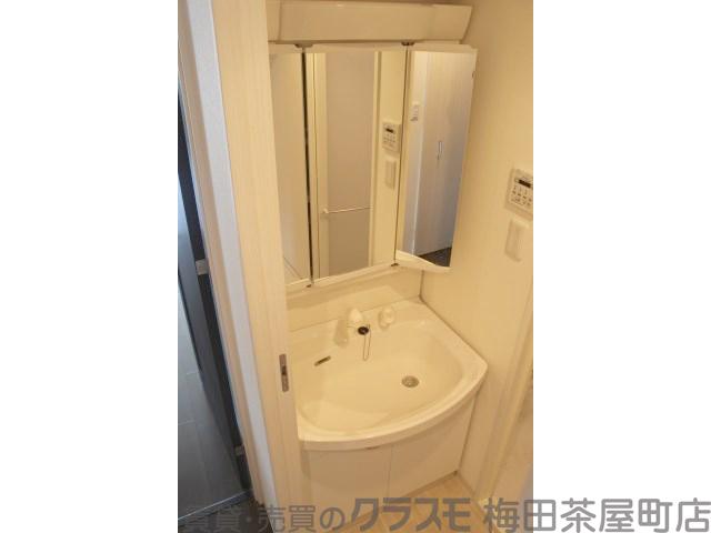13/30 洗面