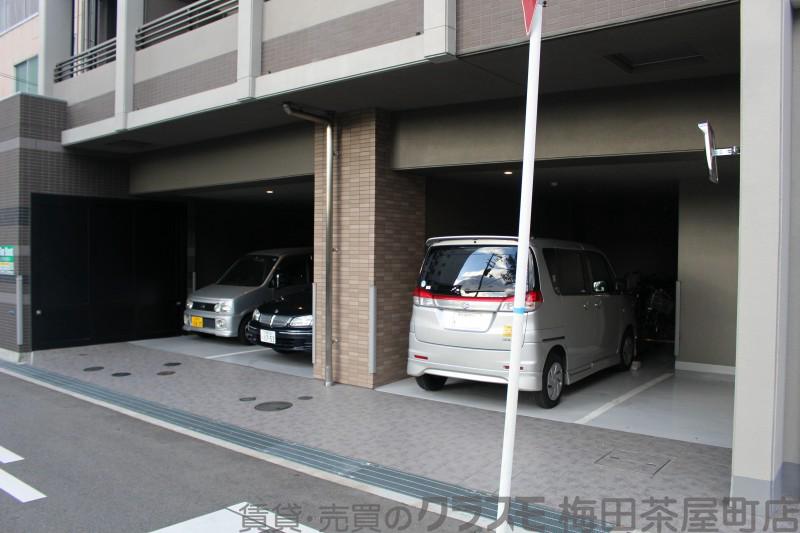 20/30 駐車場
