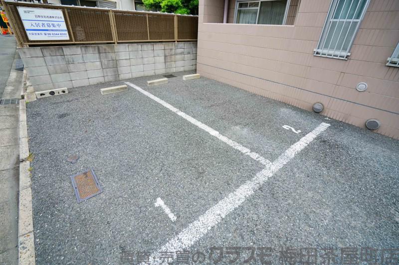 19/30 駐車場