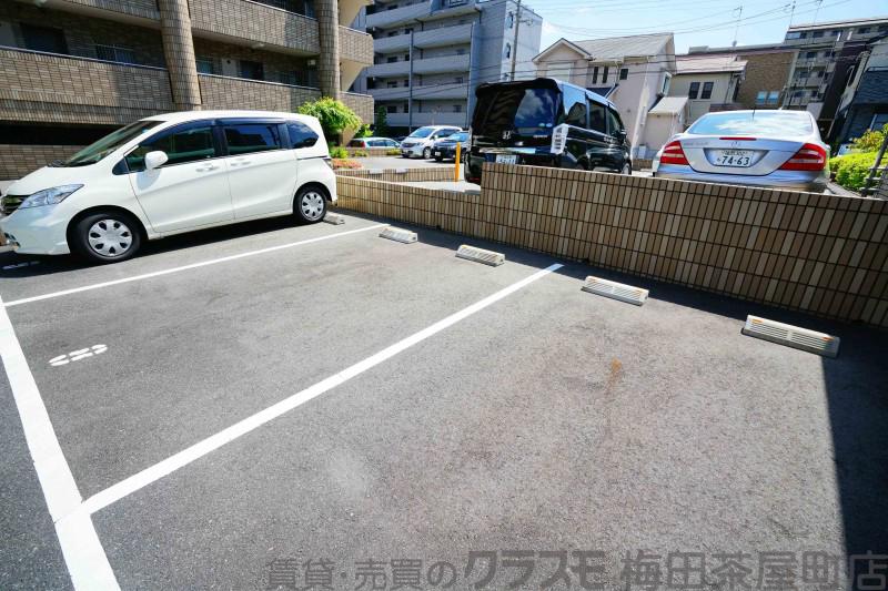 29/30 駐車場