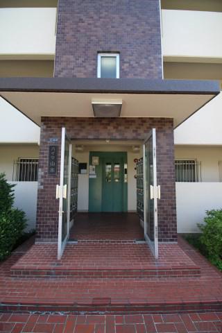 18/24 エントランス