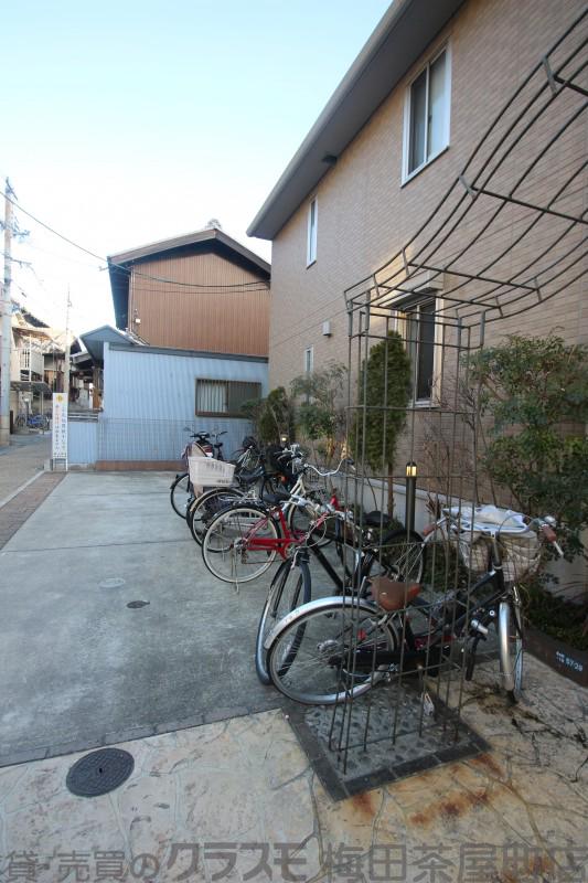 20/30 駐車場