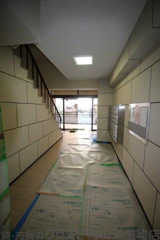 18/30 エントランス