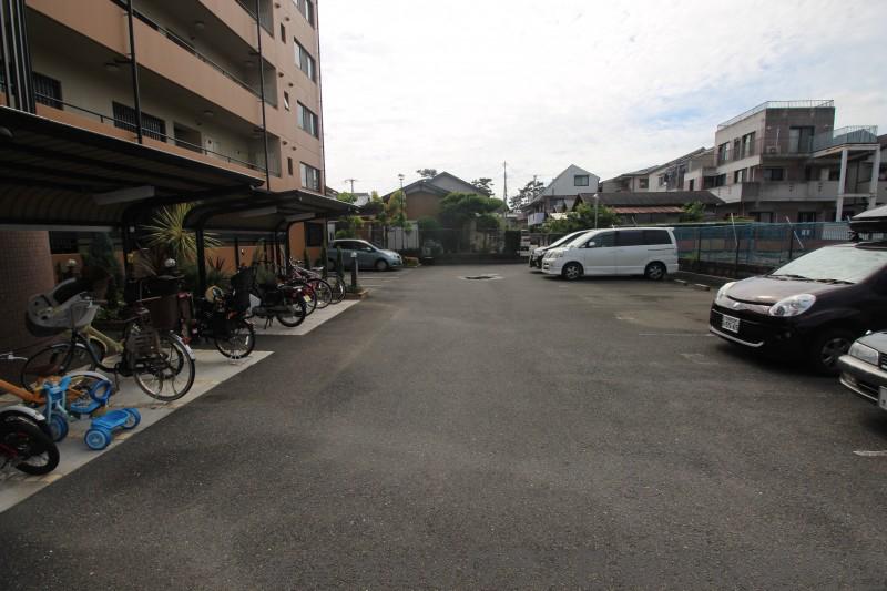 22/30 駐車場