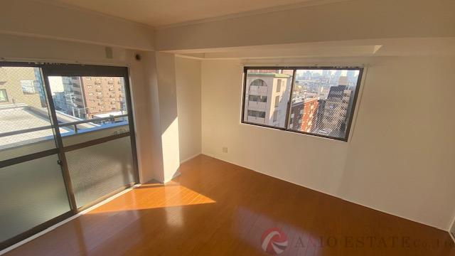 16/25 エントランス