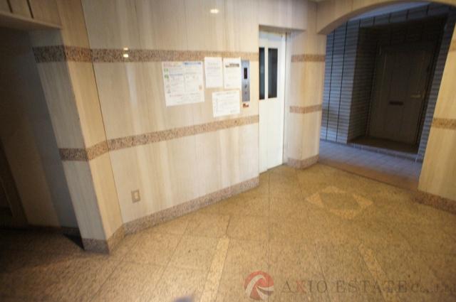 15/22 エントランス