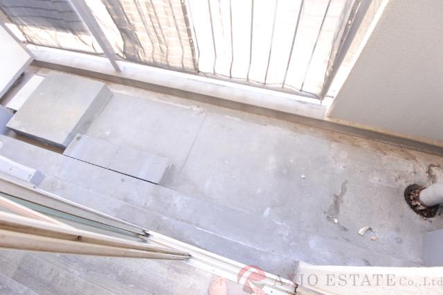 21/30 バルコニー