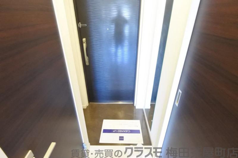18/30 玄関