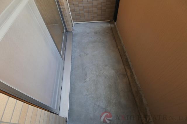 21/30 バルコニー