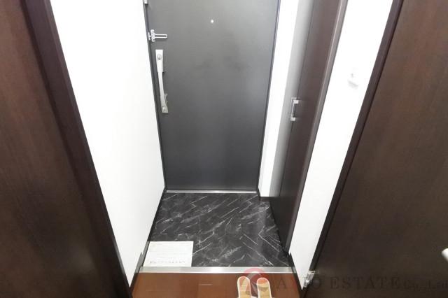 17/30 玄関
