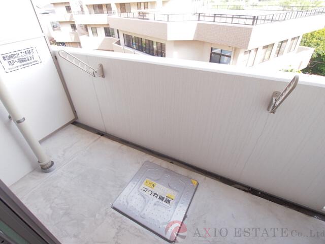 23/30 バルコニー