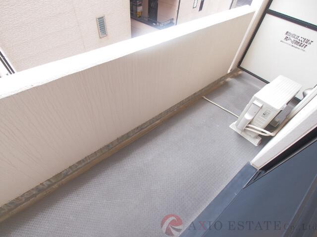 23/30 バルコニー