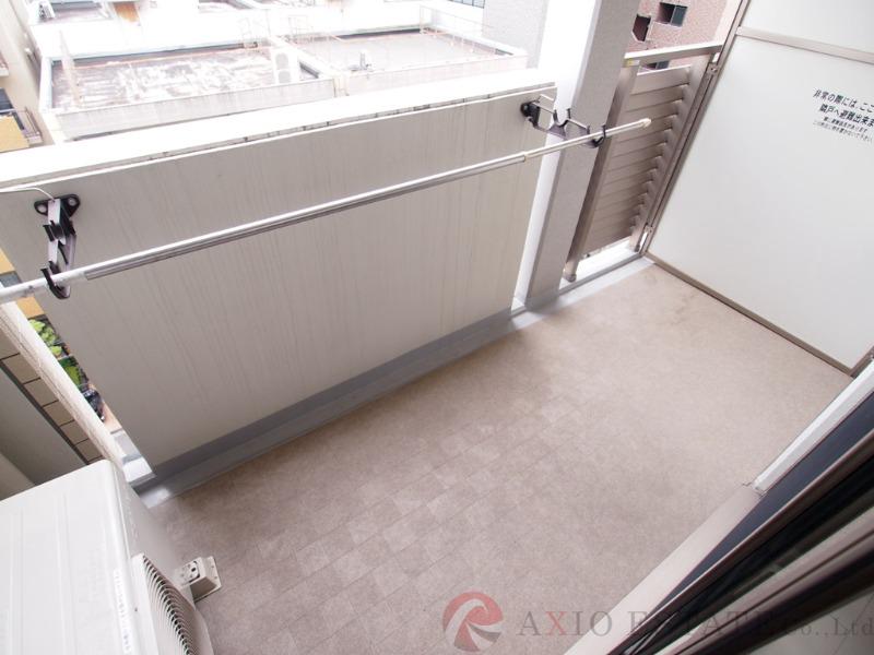 23/30 バルコニー