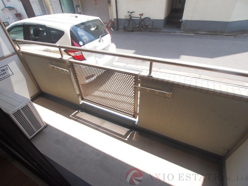 23/30 バルコニー