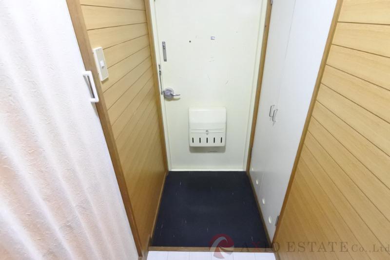 14/30 玄関