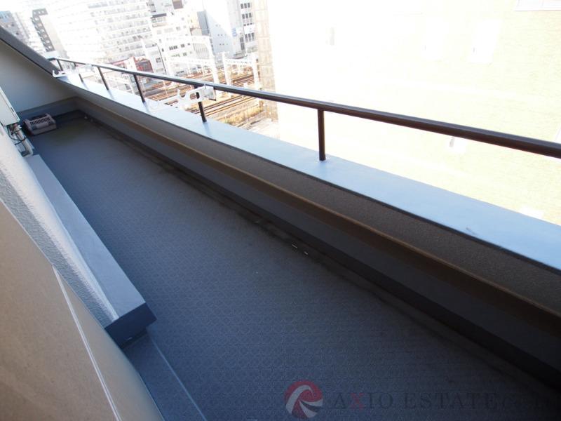 23/30 バルコニー