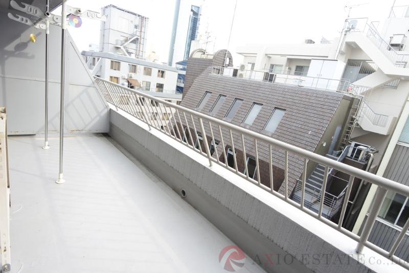 23/30 バルコニー