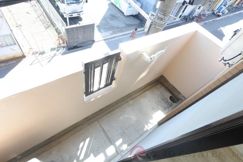 22/30 バルコニー