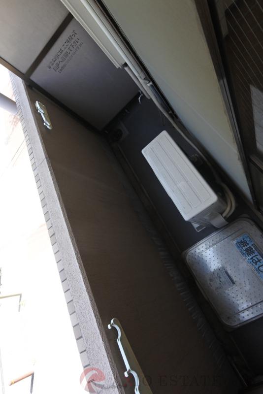 23/30 バルコニー