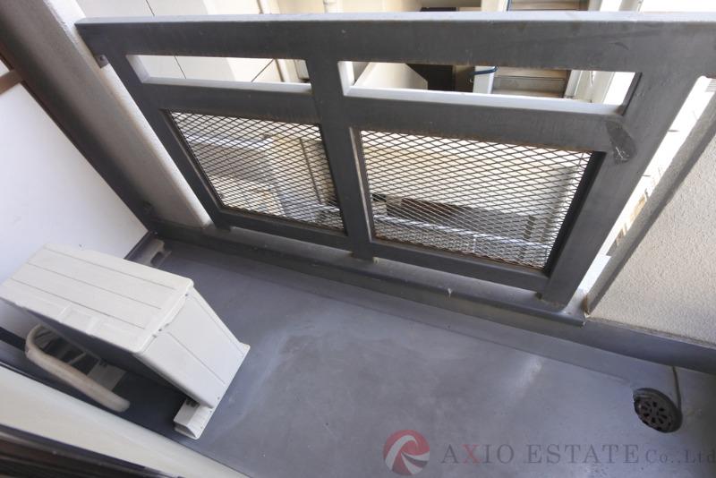 23/30 バルコニー