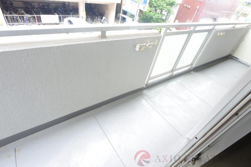 23/30 バルコニー