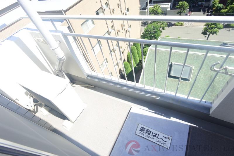 25/30 バルコニー