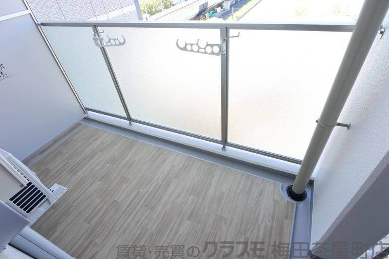 25/30 バルコニー