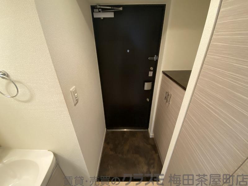 14/30 玄関