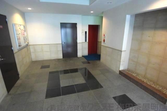 21/26 エントランス