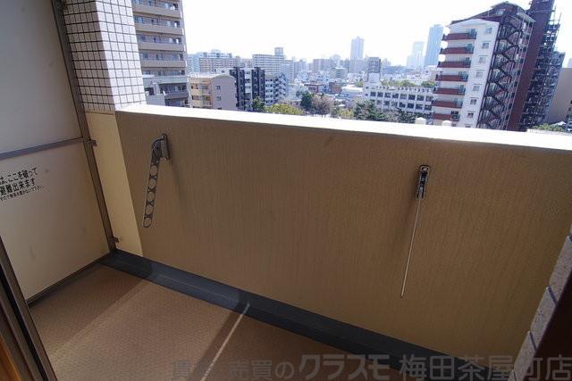 21/30 バルコニー