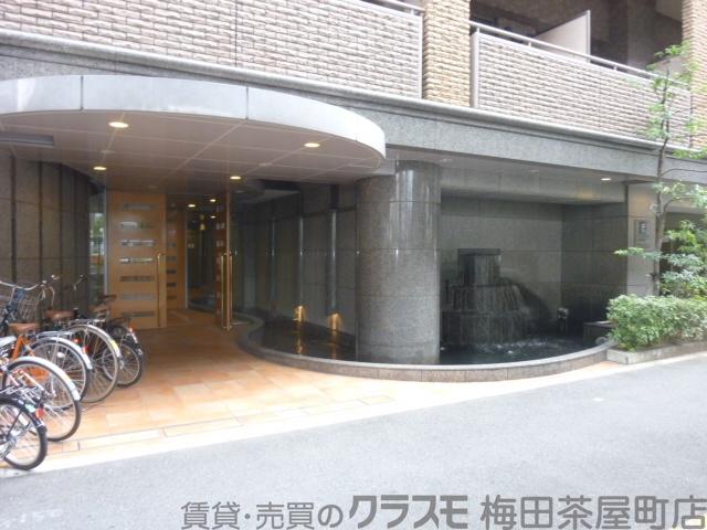 25/30 駐車場