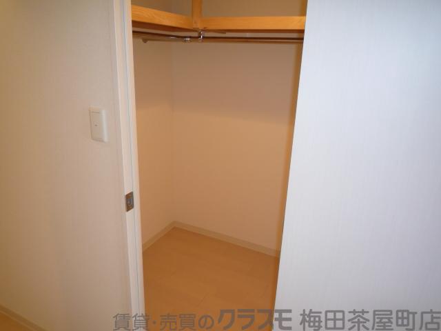 13/30 収納