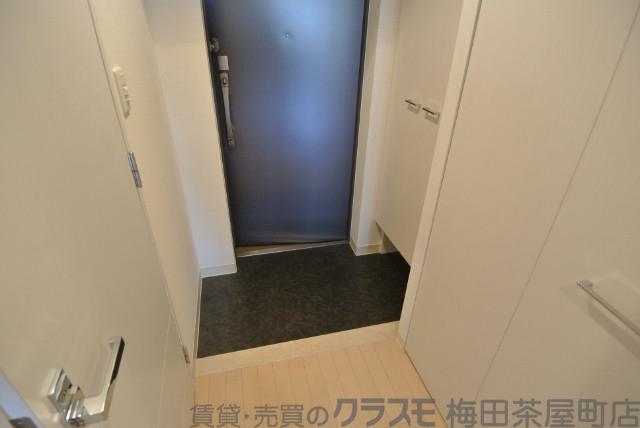 14/30 玄関