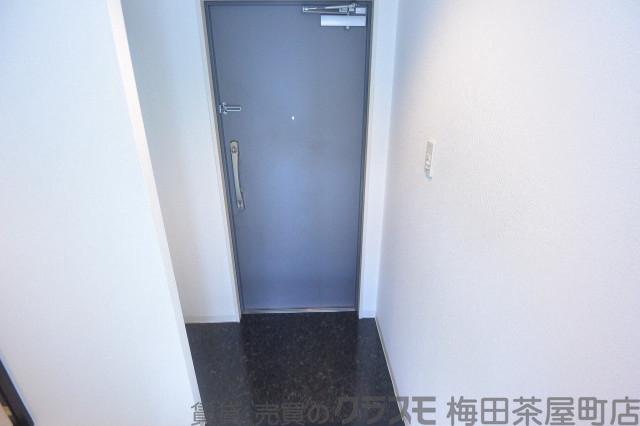 14/30 玄関