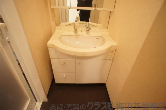 17/30 洗面