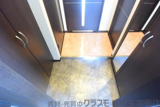 14/30 玄関