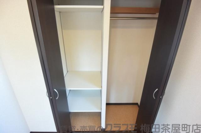 13/30 収納