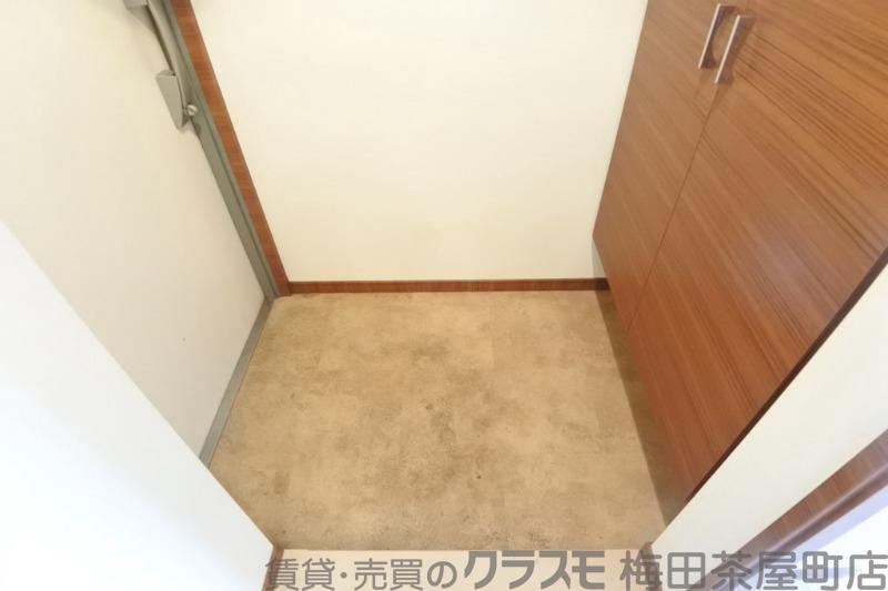13/30 玄関