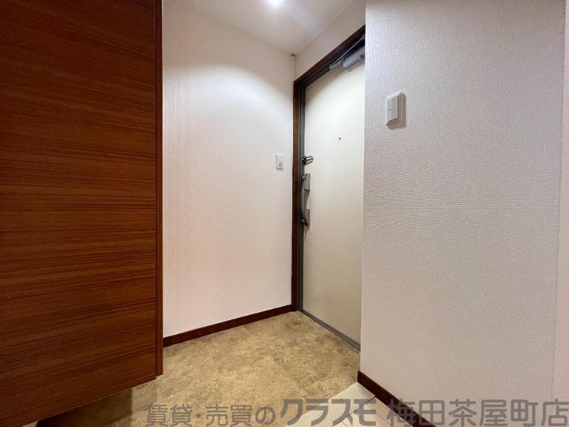 14/30 玄関