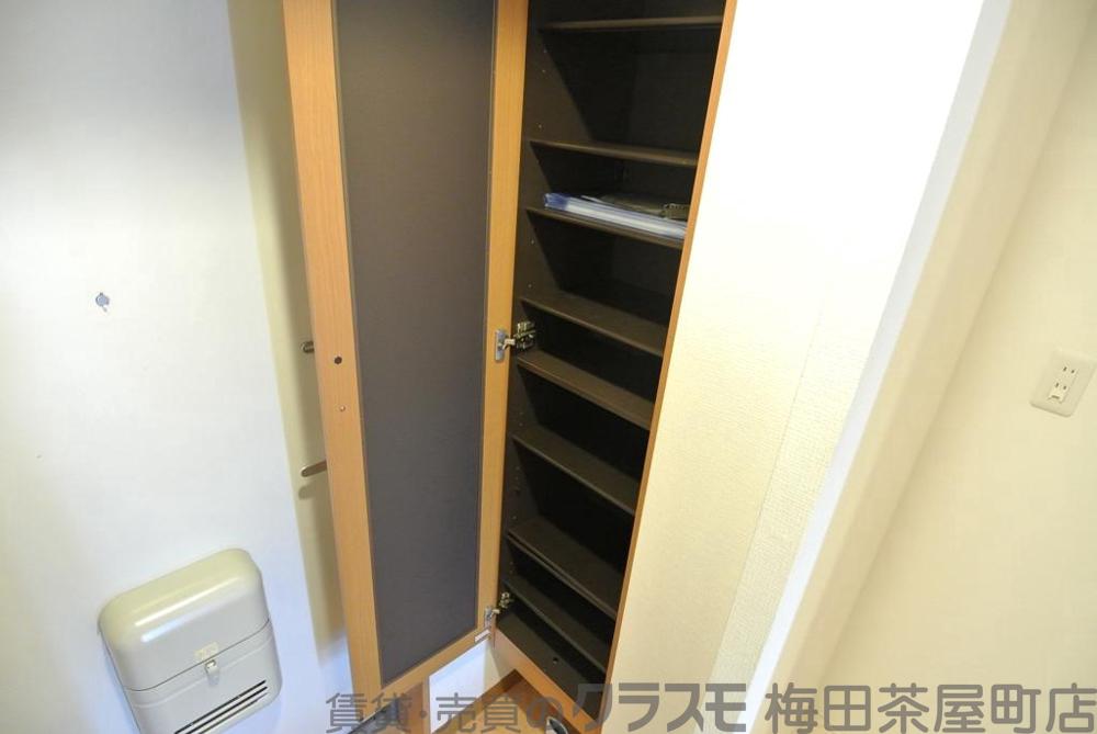 13/30 玄関