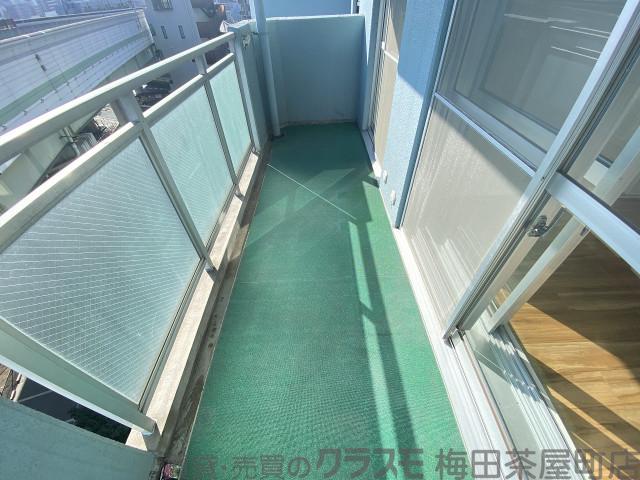 21/30 バルコニー