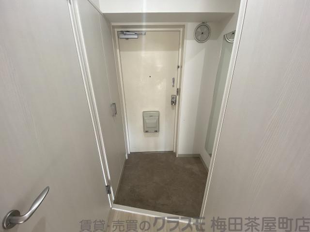 14/30 玄関